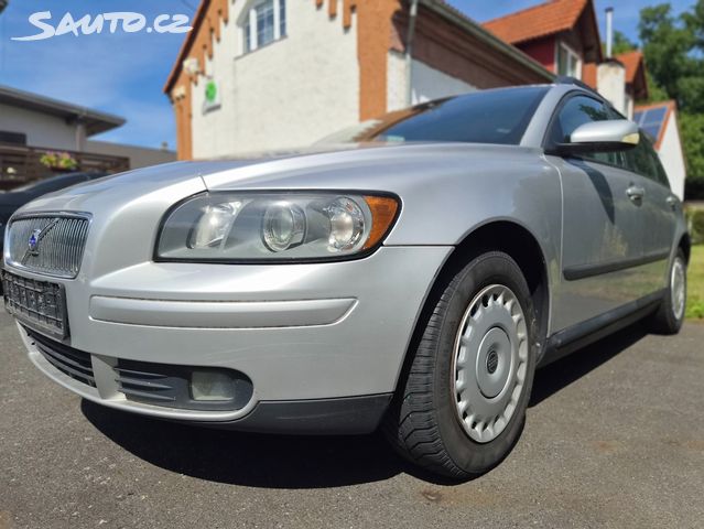 Volvo V50
